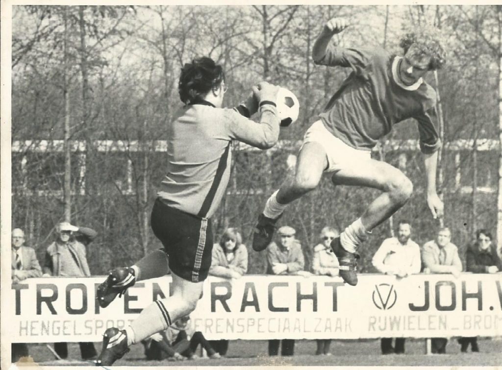 Duel tegen Broekster Boys 1980.